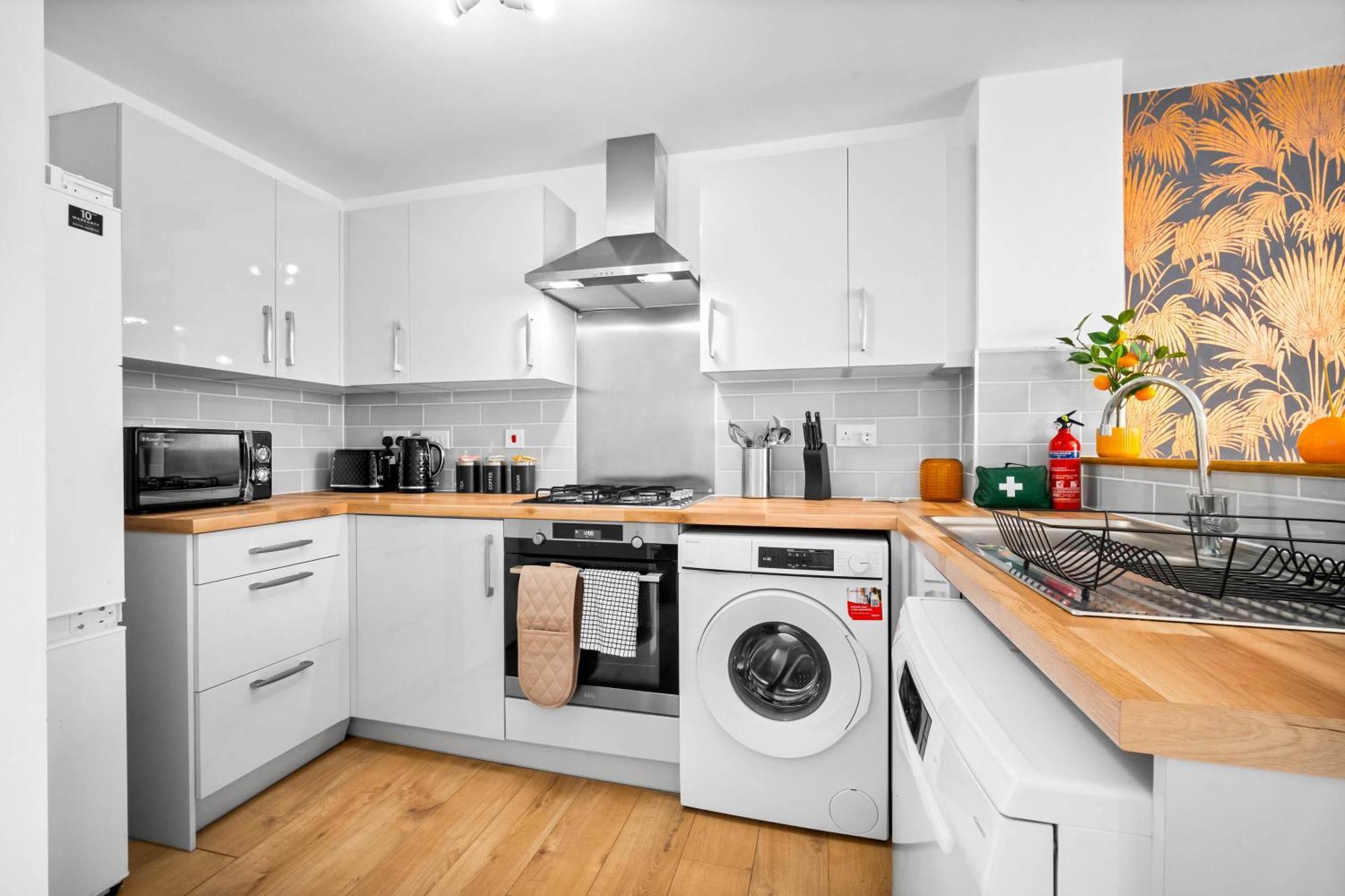 Luxury City Centre 5 Bed House With En-Suite, Bbq, On-Site Parking By Azura Nights Birmingham Exterior foto